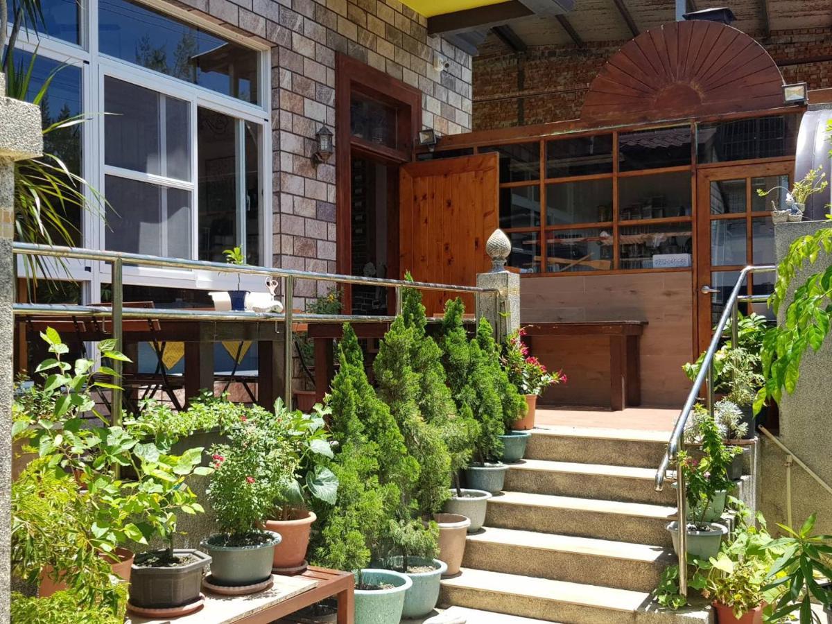 La Fleur Bnb & Restaurant Heng-ch'un Exterior foto